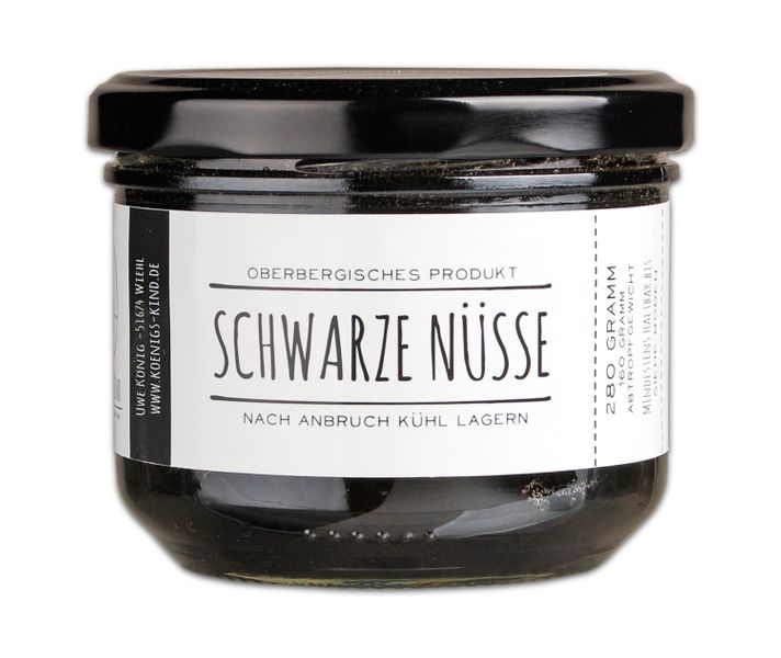 Schwarze Nüsse